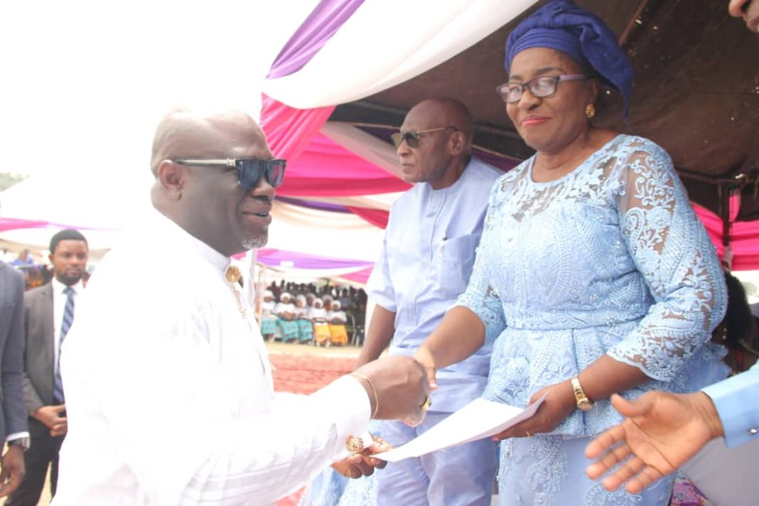 GOV UDOM EMMANUEL BIDS FAREWELL TO LATE MADAM AFFIONG OTU