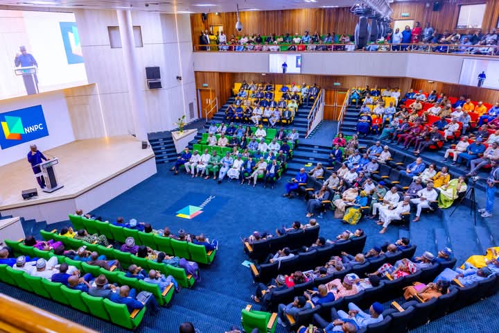 New CEO meets NNPC staff, vows to continue company’s ambitionsÂ