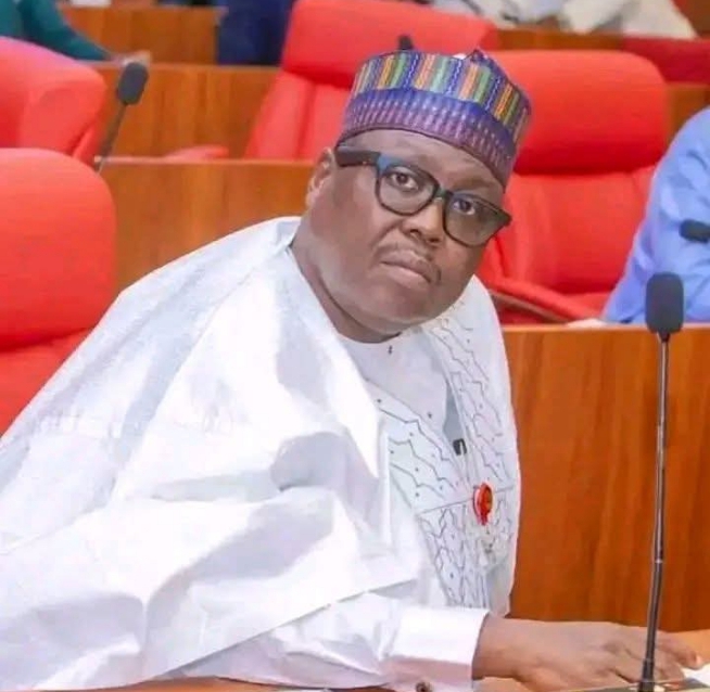 Breaking! PDP loses Senator to APC, two govs to join next week