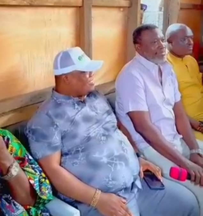 Ahead ADC Congresses, OmoBarca visits Ward E in Ajeromi Ifelodun