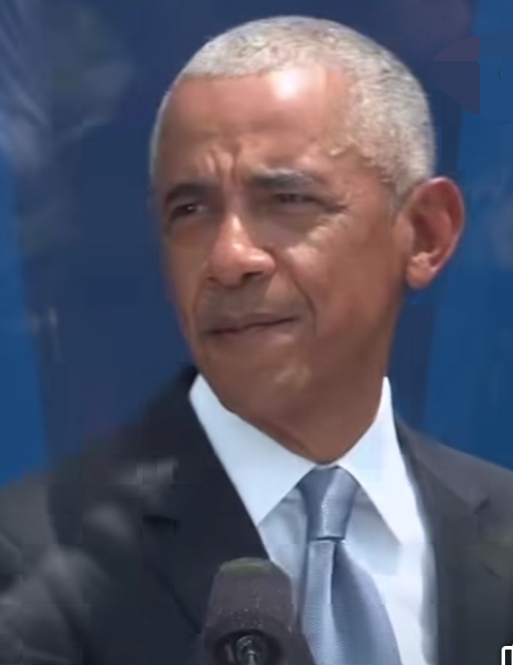 First American black President, Obama returns to Chicago roots
