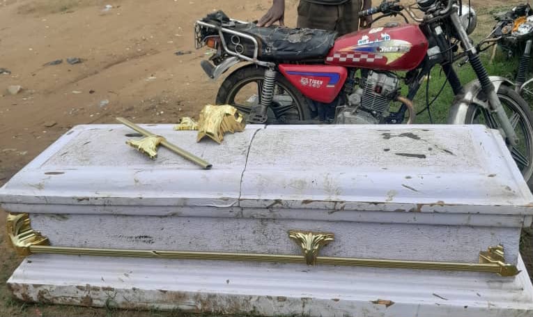 Bizarre! Police arrest cemetery manager, grave digger over exhumation of corpse, casket