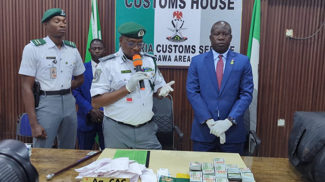 EFCC begins investigation of suspect arrested with $265,000 in Kano